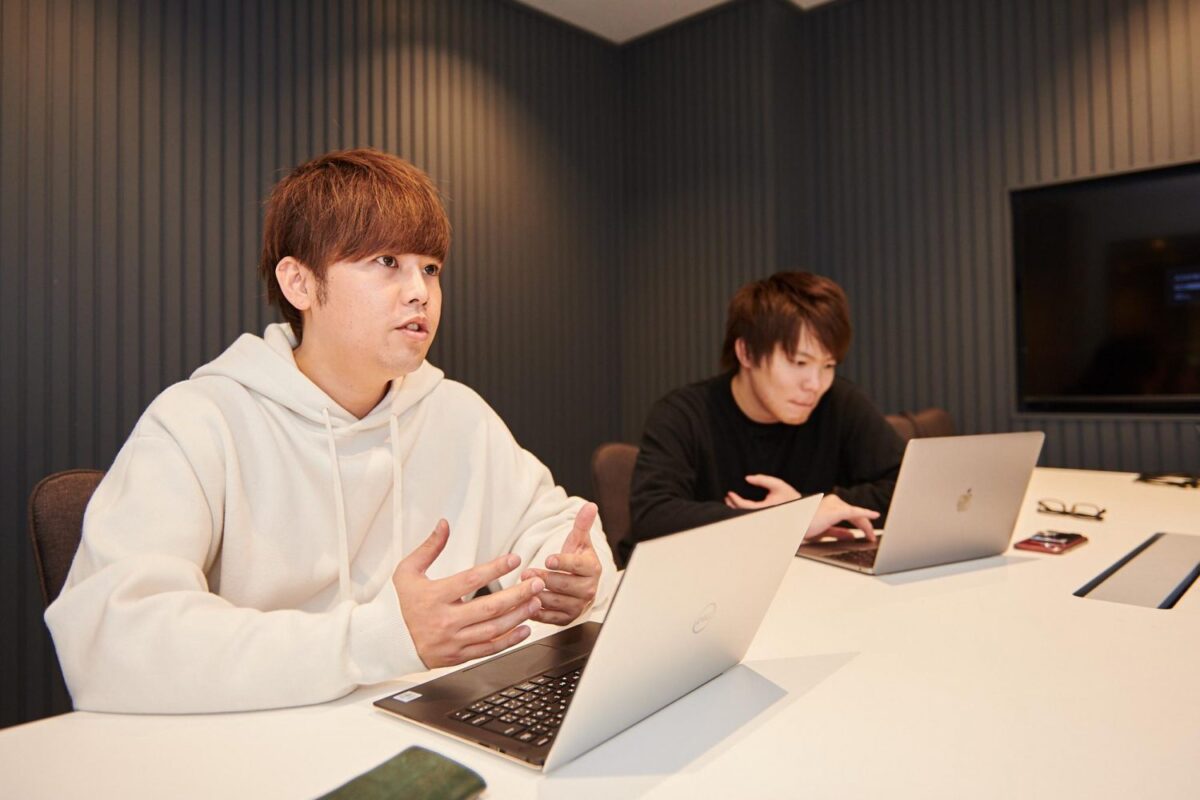 コラボテクノロジーの中山貴之と金子健人