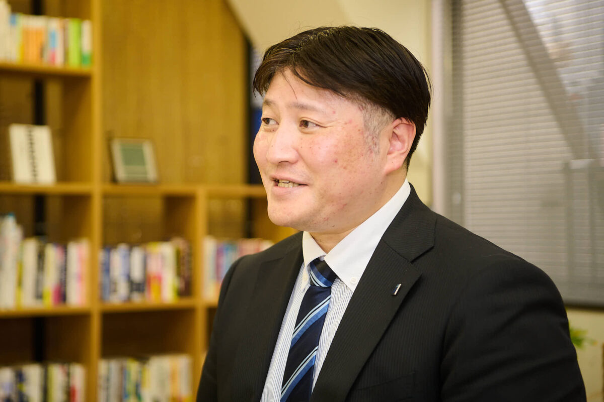 下西隆文