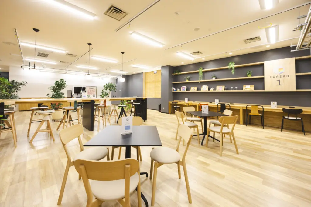 村田製作所 野洲事業所が進めるモノづくり革新。「ひらめき空間 EUREKA」が拓く共創の未来